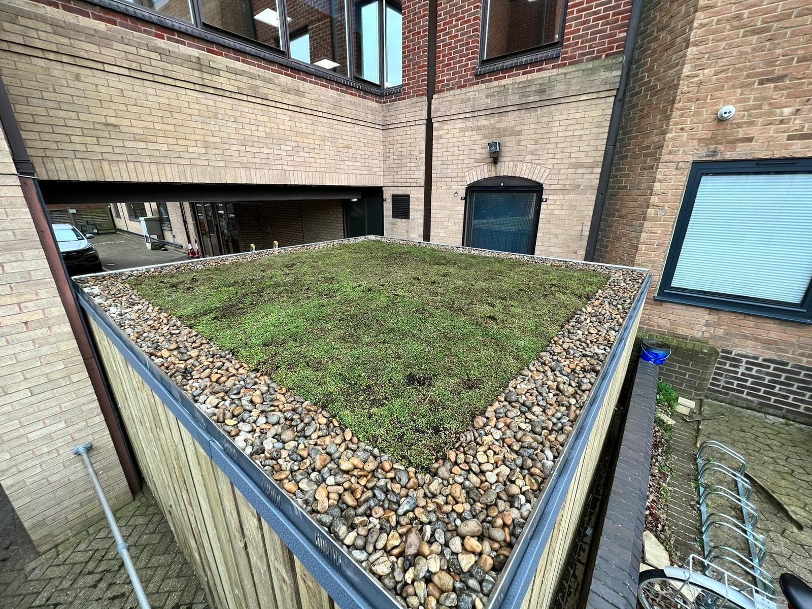 Eco Two Tier Cycle Shelter - image 8