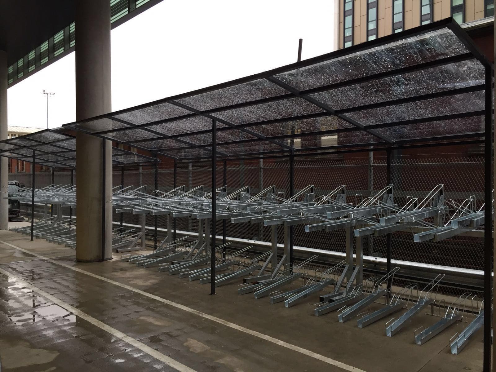 Hammersmith Shelter - image 1
